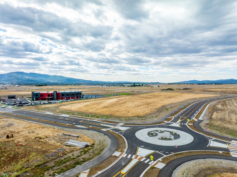 W Prairie Ave, Post Falls, ID à vendre - Photo de l’immeuble – Image 2 sur 4