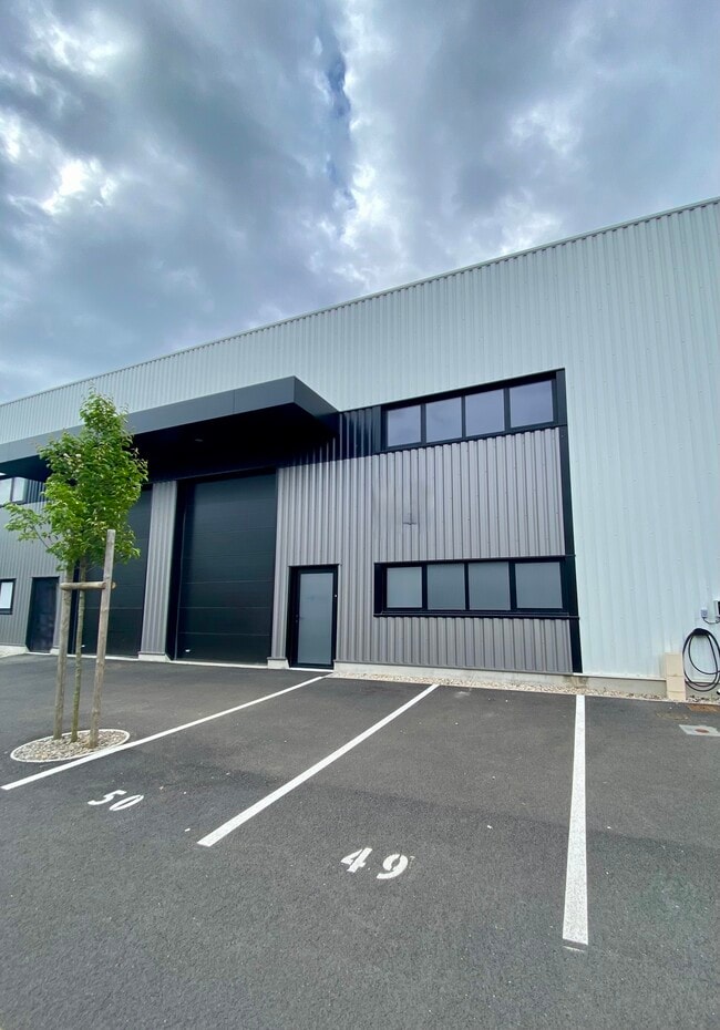 Plus de détails pour 14 Chemin De La Poudrière, Mérignac - Local d'activités à louer