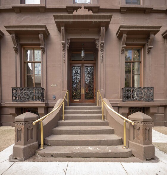 1622 Locust St, Philadelphia, PA à vendre - Photo de l’immeuble – Image 2 sur 13