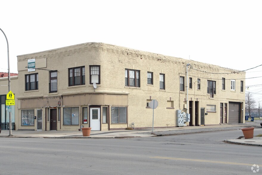 2321-2325 Main St, Buffalo, NY à louer - Photo principale – Image 1 sur 6