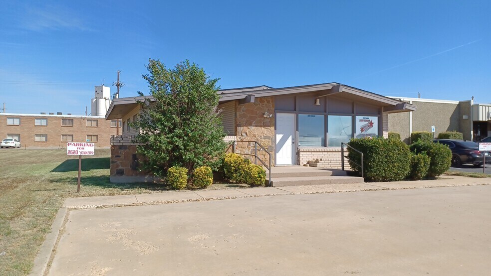 2620 Yonkers St, Plainview, TX à vendre - Photo de l’immeuble – Image 3 sur 28