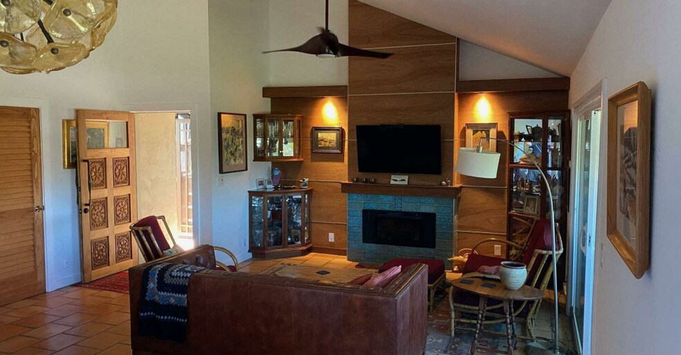 2269 Edinburg Ave, Cardiff By The Sea, CA à vendre - Photo intérieure – Image 2 sur 6