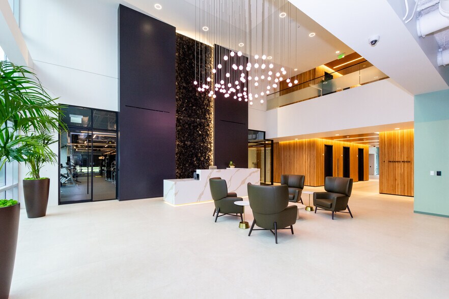 1080 Eldridge Pkwy, Houston, TX à louer - Hall d’entrée – Image 3 sur 13