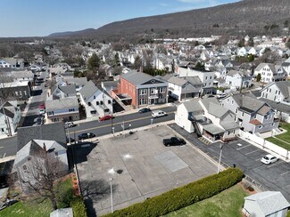Plus de détails pour 215 S Robinson Ave, Pen Argyl, PA - Bureau à vendre