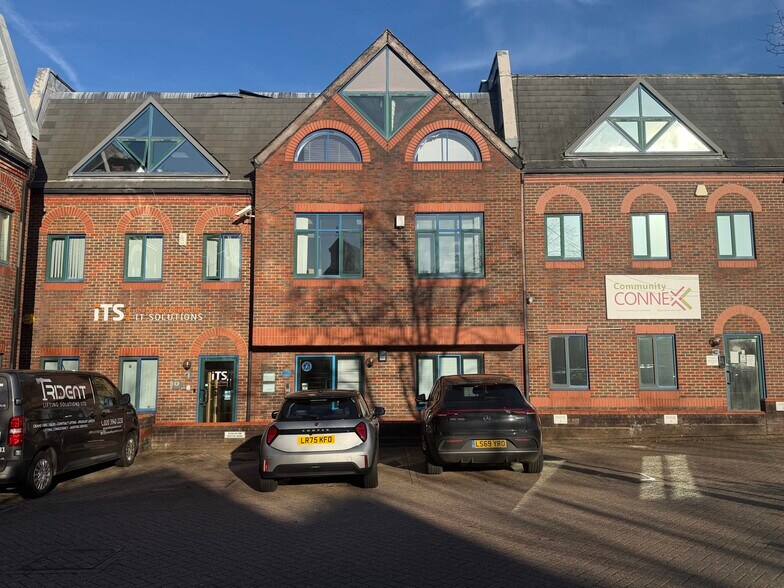 Bessborough Rd, Harrow à vendre - Photo de l’immeuble – Image 3 sur 8