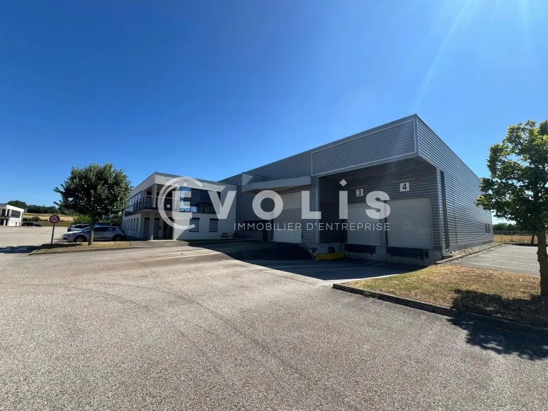 185 B Rue Louise Labbé, Chaponnay à louer Photo de l’immeuble– Image 1 sur 25
