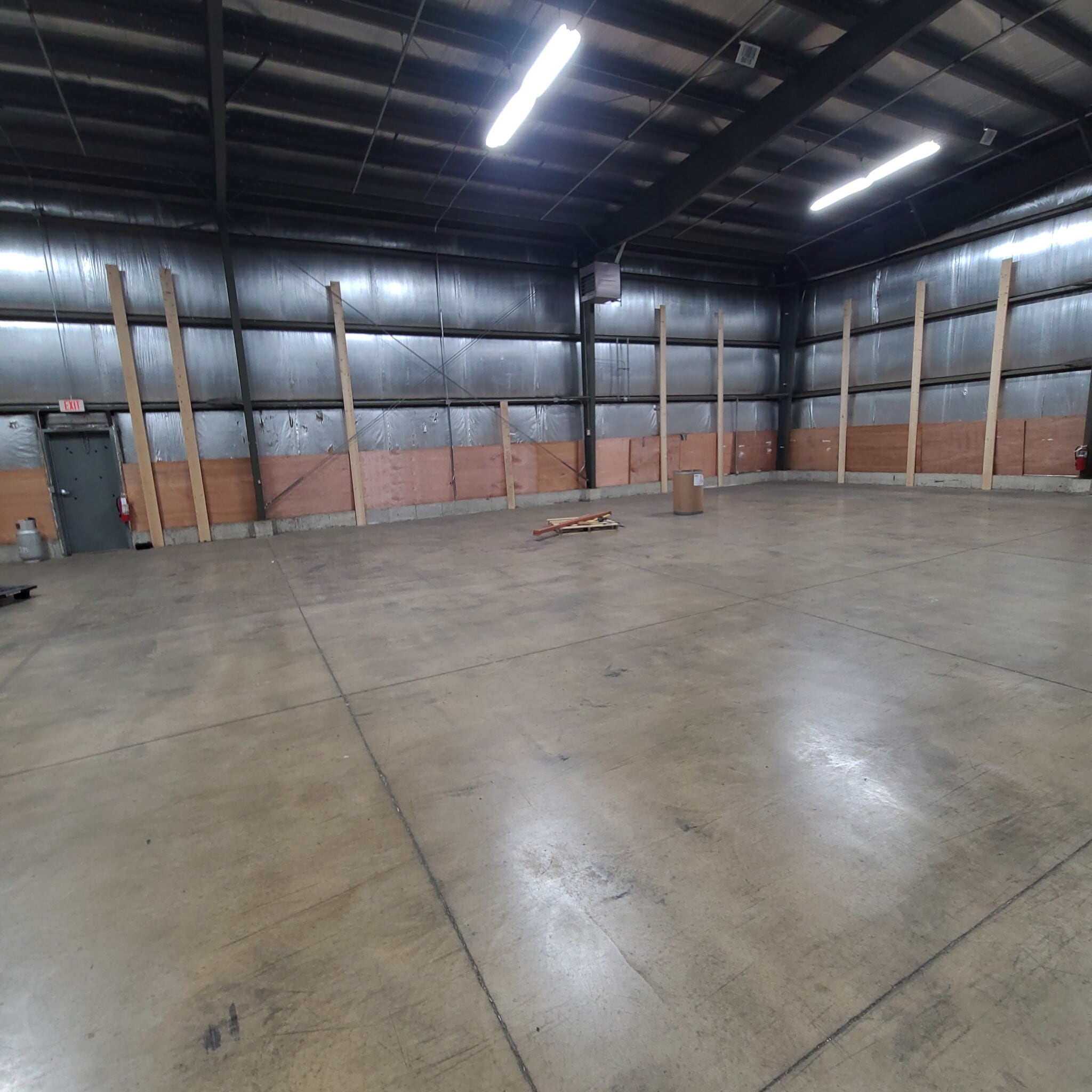 2481 Towerview Dr, Neenah, WI à louer Photo intérieure– Image 1 sur 2