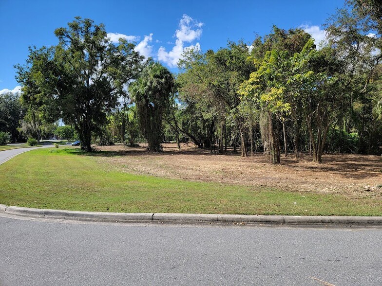 150 SE 17th St, Ocala, FL à vendre - Photo principale – Image 1 sur 11