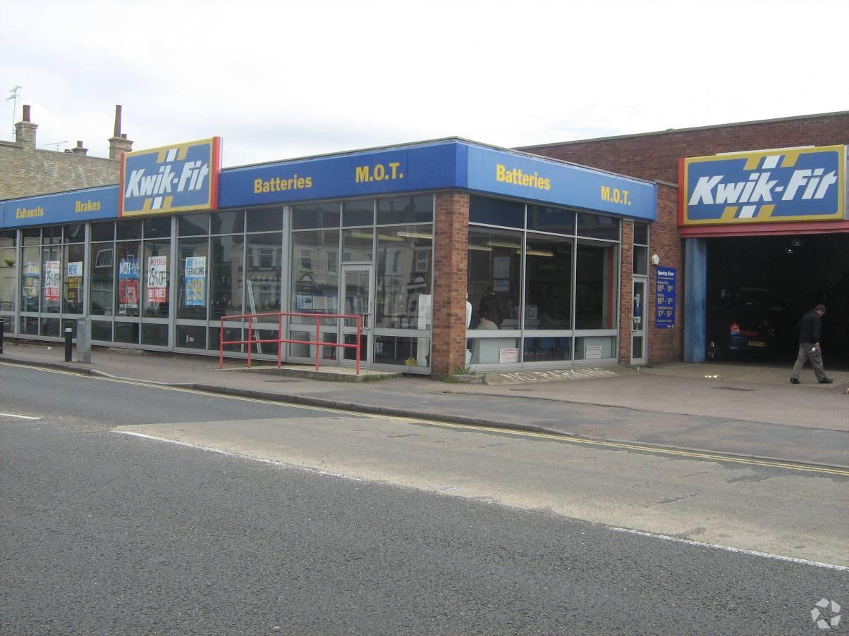 60 Carnarvon Rd, Clacton On Sea à louer Photo principale– Image 1 sur 2