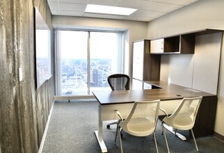 755 W Big Beaver Rd, Troy, MI à louer Photo intérieure– Image 1 sur 1