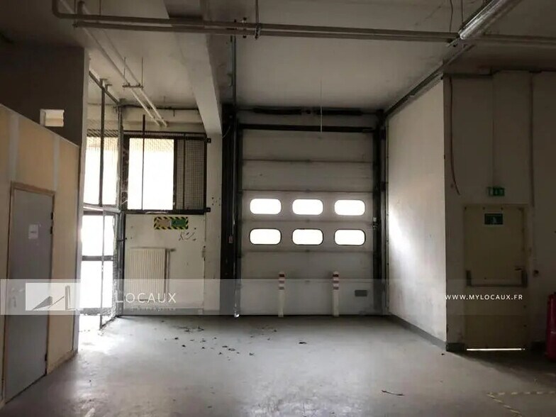 Local d’activités dans Nanterre à louer - Photo de l’immeuble – Image 2 sur 7