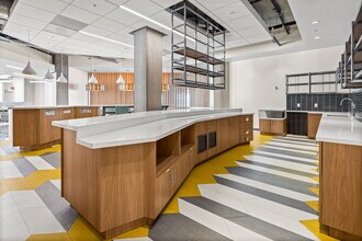 270 Brannan St, San Francisco, CA à louer Photo de l’immeuble– Image 1 sur 21