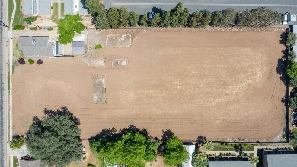 5458 E Tulare St, Fresno, CA à vendre - Aérien – Image 2 sur 7