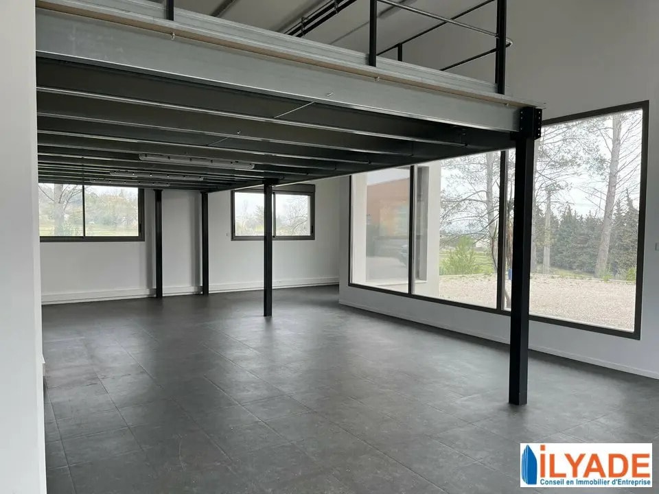 Bureau dans Gardanne à louer Photo de l’immeuble– Image 1 sur 7