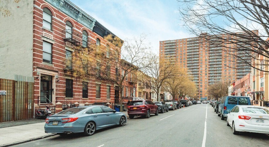 2238 Pacific St, Brooklyn, NY à vendre - Photo de l’immeuble – Image 2 sur 4