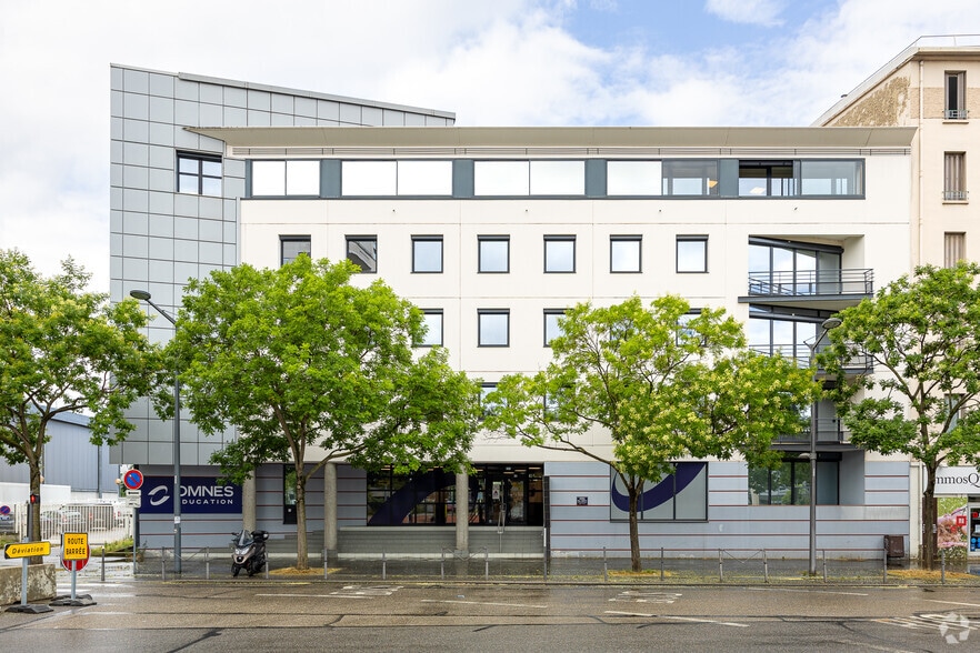 16 Avenue Paul Santy, Lyon à louer - Photo de l’immeuble – Image 2 sur 2