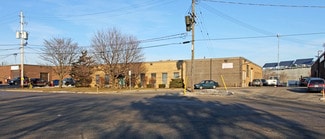Plus de détails pour 60 Continental Pl, Toronto, ON - Industriel/Logistique à louer