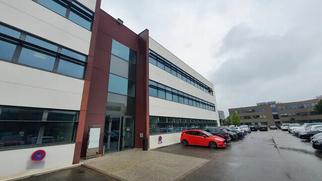 Plus de détails pour 198 Avenue Du Haut Lévèque, Pessac - Bureau à louer