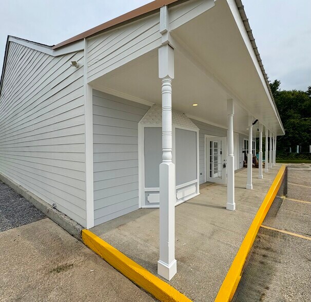 331-335 Reese St, Bay Saint Louis, MS à louer - Photo de l’immeuble – Image 3 sur 9