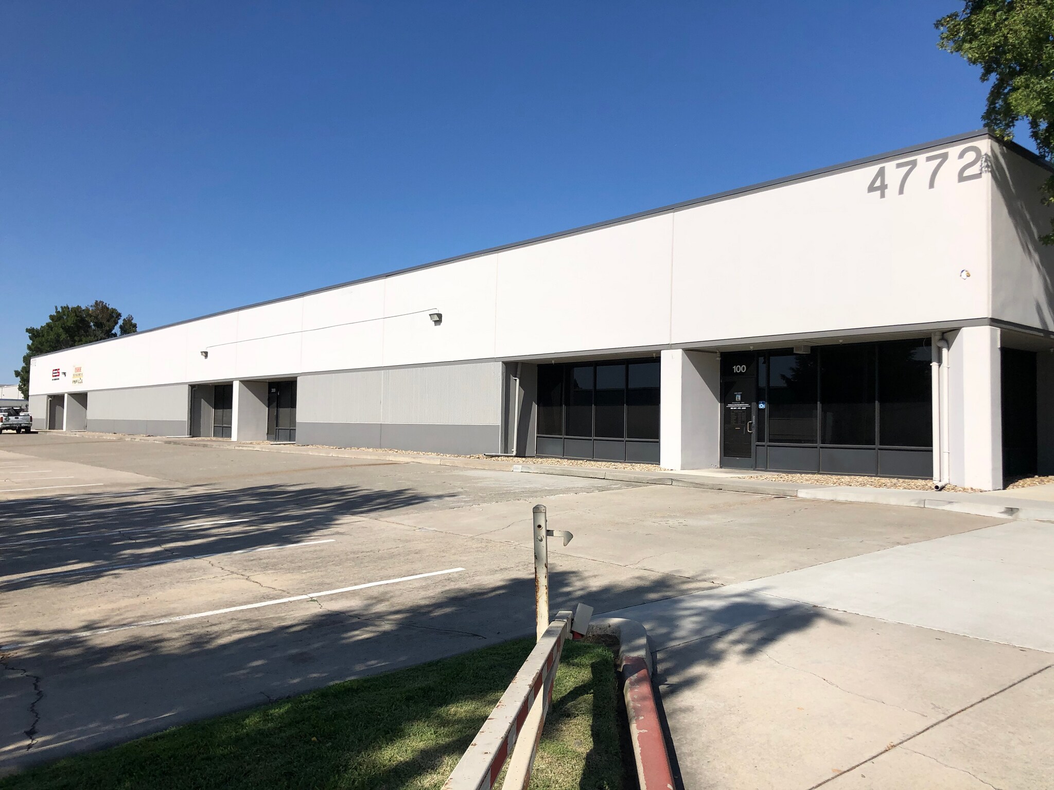 4772 Frontier Way, Stockton, CA à louer Photo principale– Image 1 sur 5