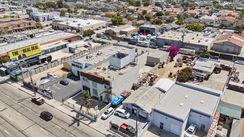23104 S Normandie Ave, Torrance, CA à vendre - Photo de l’immeuble – Image 2 sur 26