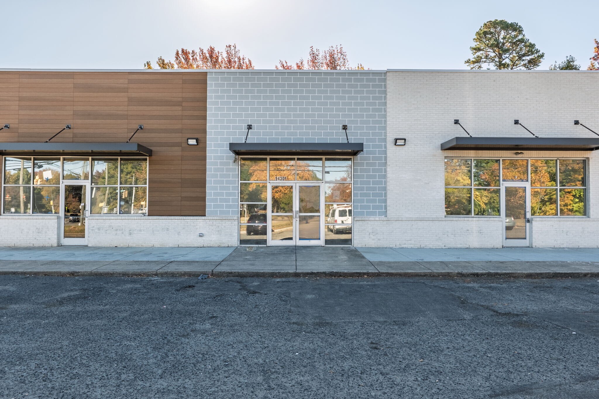 9430 University City Blvd, Charlotte, NC à louer Photo principale– Image 1 sur 19