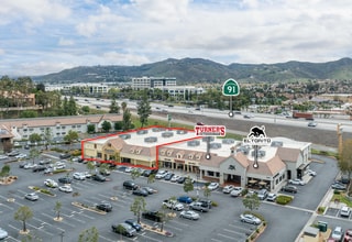2210-2280 Griffin Way, Corona, CA à louer Photo de l’immeuble– Image 1 sur 2