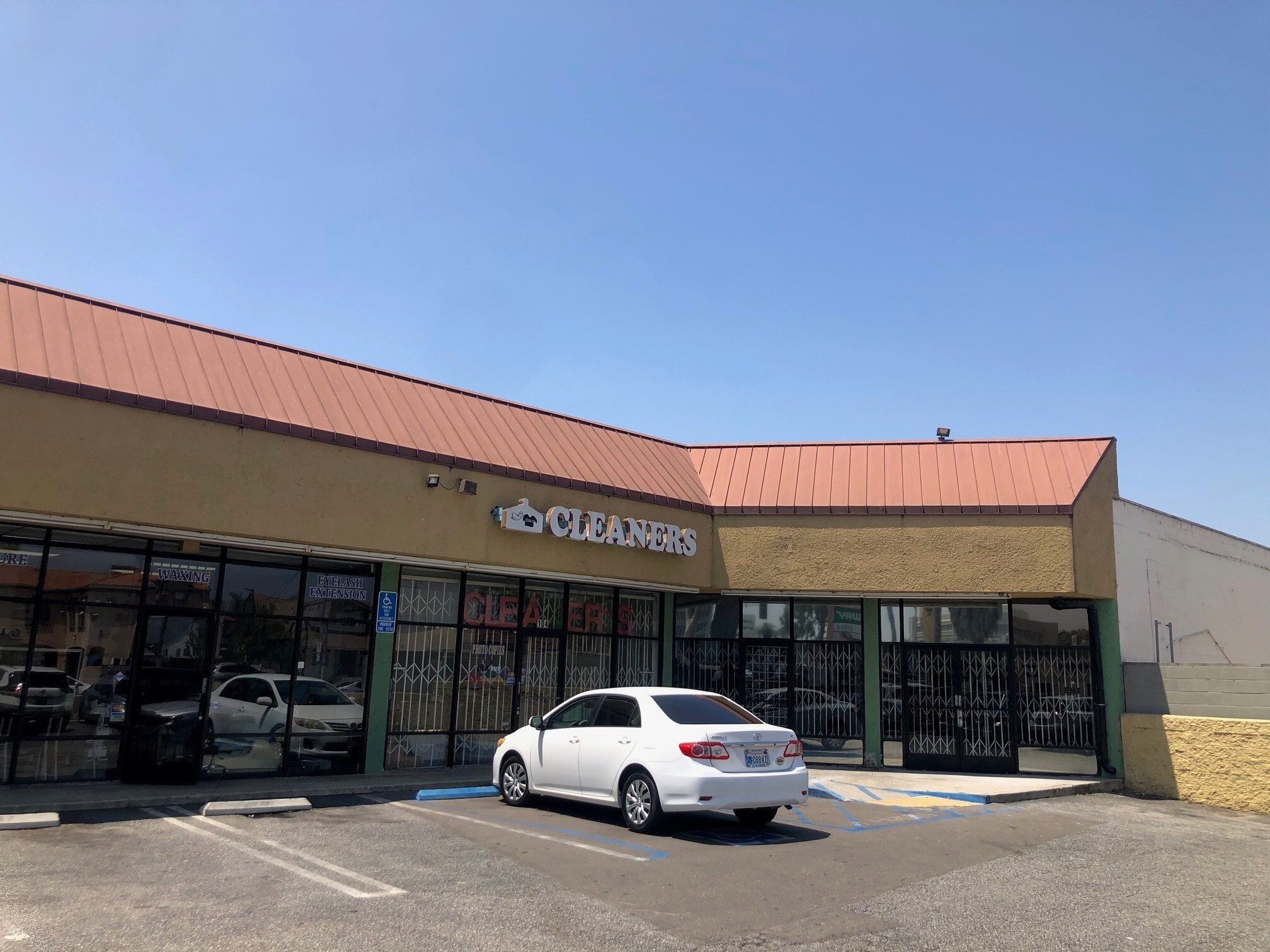 300 W Manchester Blvd, Inglewood, CA à louer Photo de l’immeuble– Image 1 sur 7