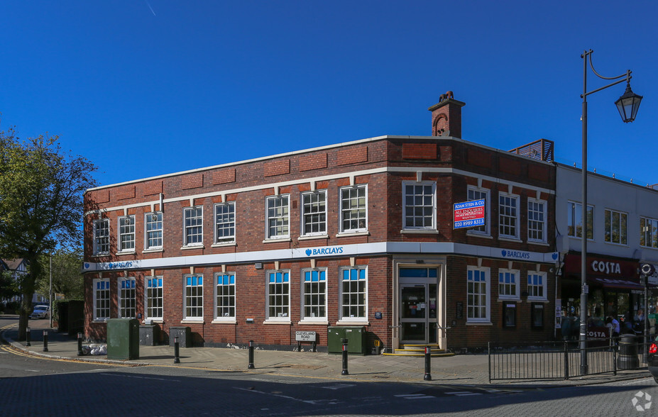 130 George Ln, Londres à louer - Photo de l’immeuble – Image 2 sur 6