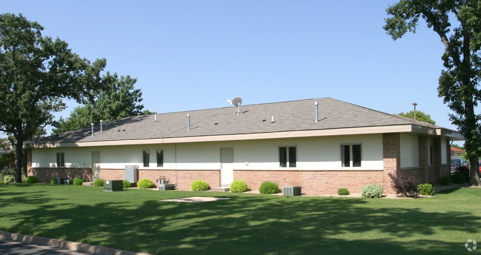 3366-3368 NW Bunker Lake Blvd, Andover, MN à louer - Photo de l’immeuble – Image 2 sur 14