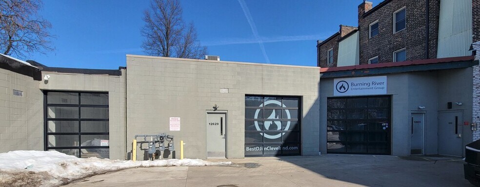 12635 Larchmere Blvd, Cleveland, OH à louer - Photo de l’immeuble – Image 2 sur 2