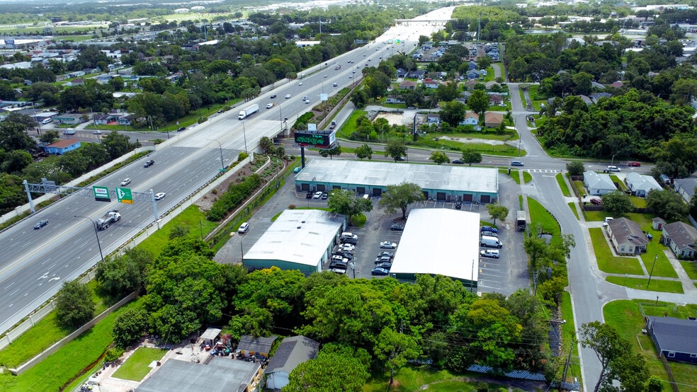 400 N Pine Hills Rd, Orlando, FL à louer - Photo de l’immeuble – Image 3 sur 32