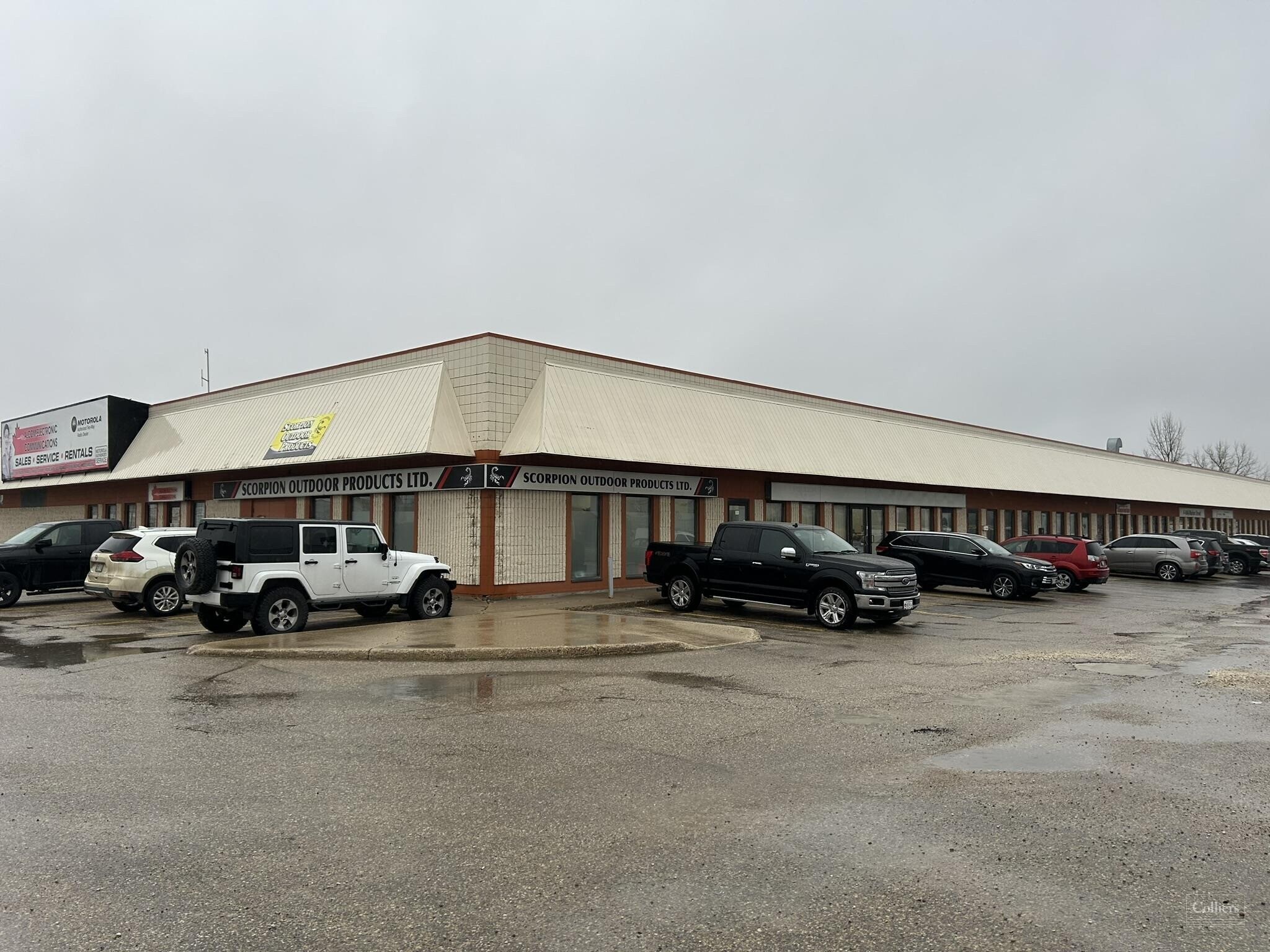 846 Marion St, Winnipeg, MB à louer Photo principale– Image 1 sur 7