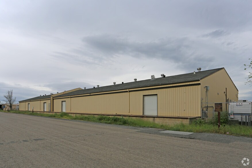 162 Harbor Ct, Pittsburg, CA à louer - Photo de l’immeuble – Image 3 sur 3