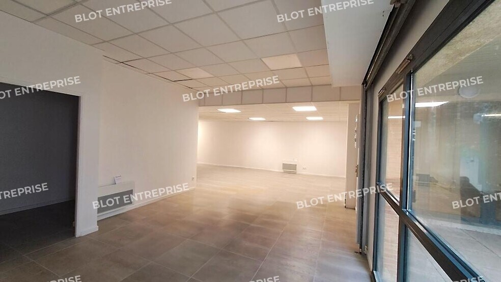 Local commercial dans Vannes à louer - Photo intérieure – Image 3 sur 7