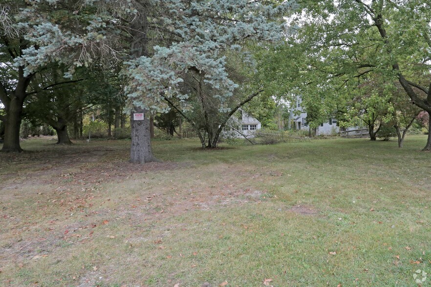 1029 Baldwin Rd, Lapeer, MI à vendre - Photo principale – Image 2 sur 2