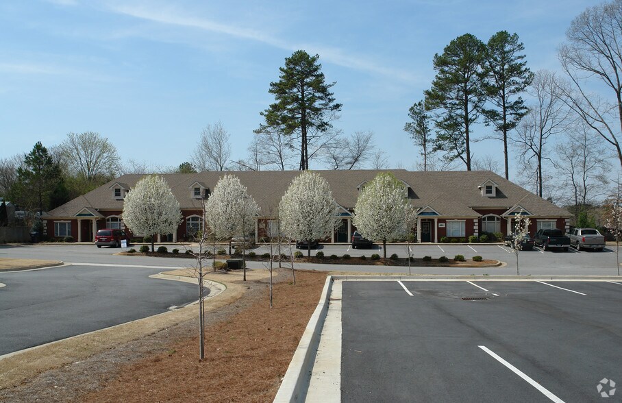 100 Churchill Ct, Woodstock, GA à louer - Photo de l’immeuble – Image 2 sur 20
