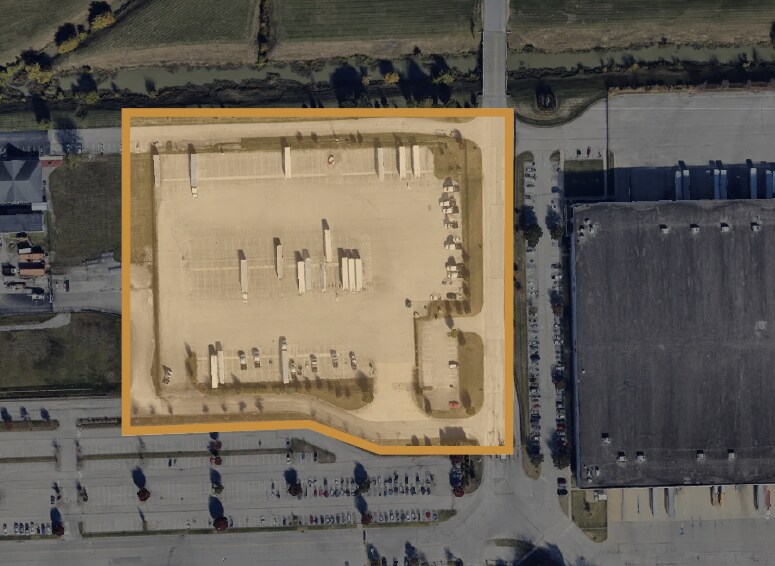 1830 Outer Loop, Louisville, KY à louer Photo principale– Image 1 sur 2