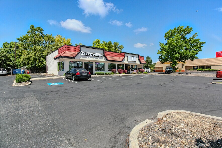 6980-6990 W Overland Rd, Boise, ID à louer - Photo de l’immeuble – Image 2 sur 9