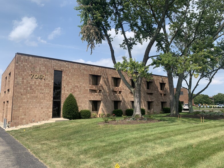 7061 Corporate Way, Centerville, OH à louer - Photo de l’immeuble – Image 2 sur 5