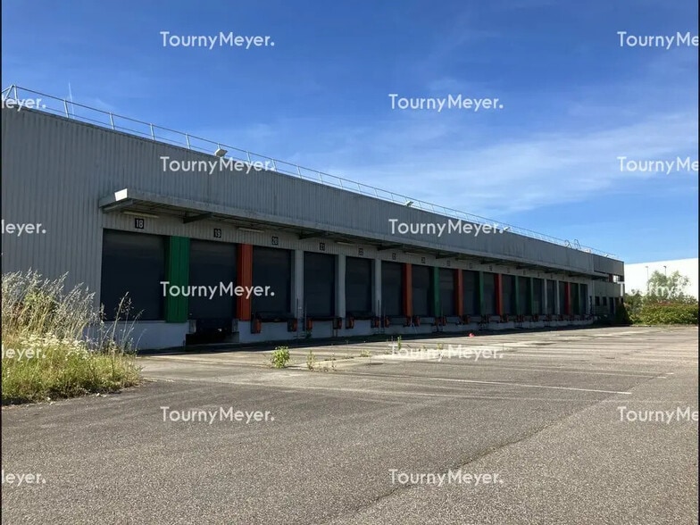 Local d’activités dans Bruges à louer - Photo de l’immeuble – Image 1 sur 7