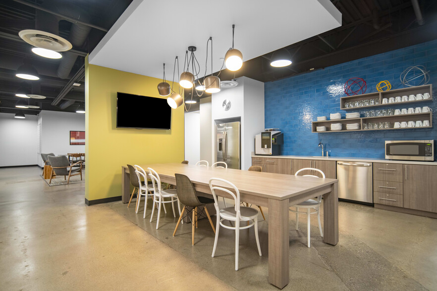 7301 N 16th St, Phoenix, AZ à louer - Photo intérieure – Image 1 sur 5