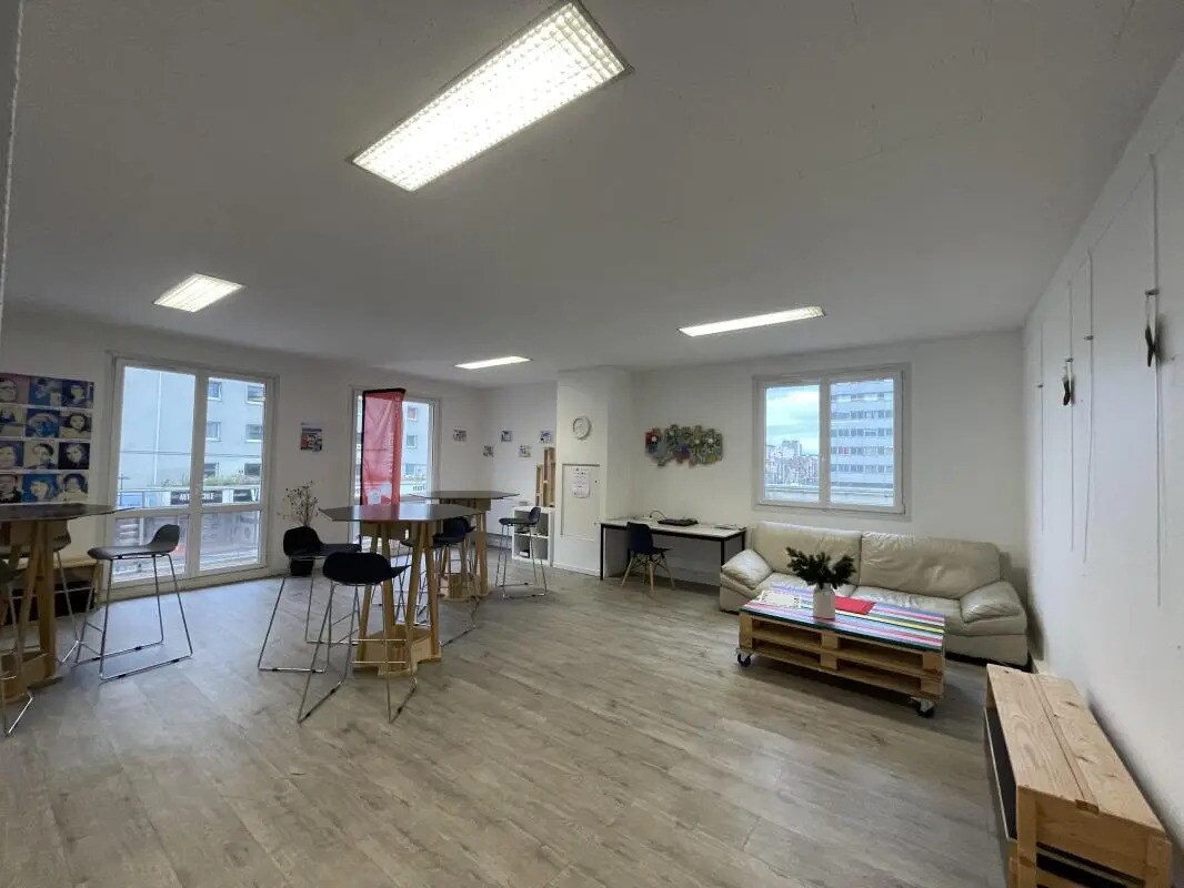 Bureau dans Vandoeuvre-les-Nancy à vendre Photo de l’immeuble– Image 1 sur 11