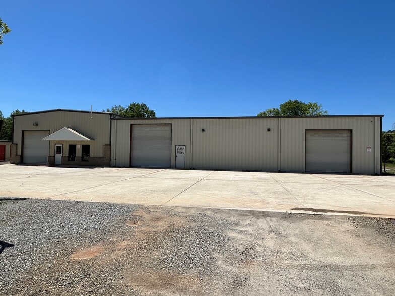 1360 Greensboro Hwy, Watkinsville, GA à louer - Photo principale – Image 1 sur 20