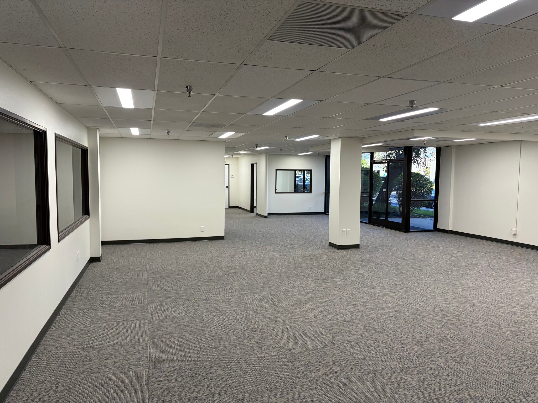 2820-2834 La Mirada Dr, Vista, CA à louer Photo intérieure– Image 1 sur 15