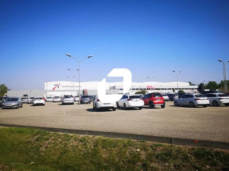 Industriel/Logistique dans Pierrelatte à vendre - Photo de l’immeuble – Image 2 sur 15