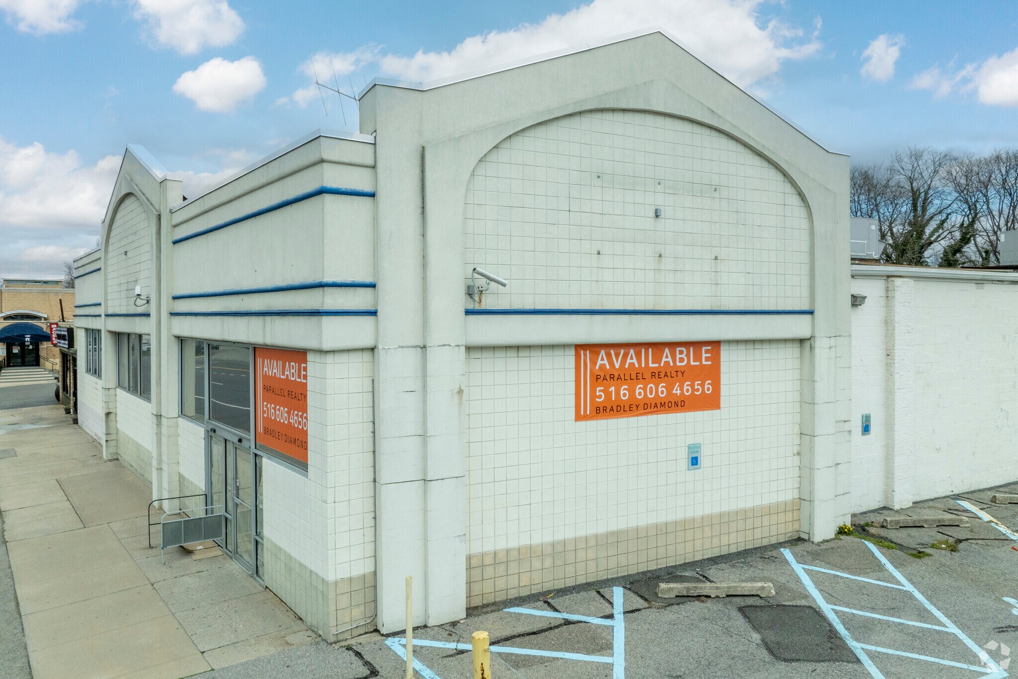 1140 Willis Ave, Albertson, NY à vendre Photo principale– Image 1 sur 15