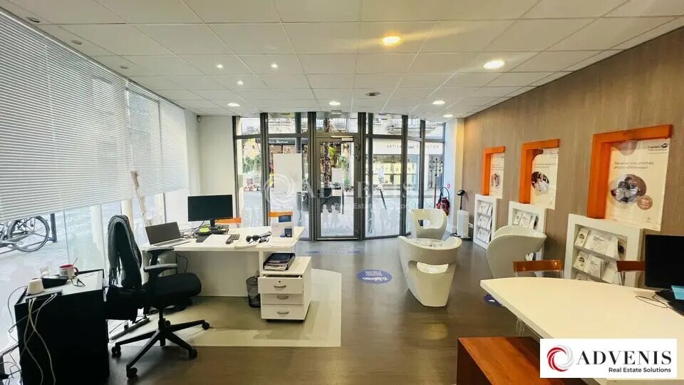 Local commercial dans Bordeaux à louer Photo intérieure– Image 1 sur 6