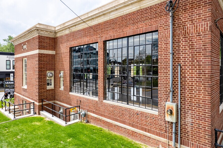701 W Main St, Shelbyville, KY à louer - Photo de l’immeuble – Image 3 sur 20
