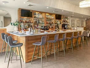 2757 Long Beach Rd, Oceanside, NY à louer Photo intérieure– Image 2 sur 15